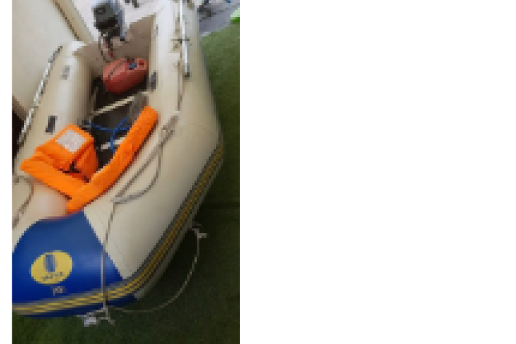 Nette Rubberboot met Yamaha 8PK